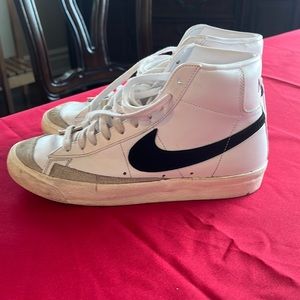 nike blazers size 11Mens